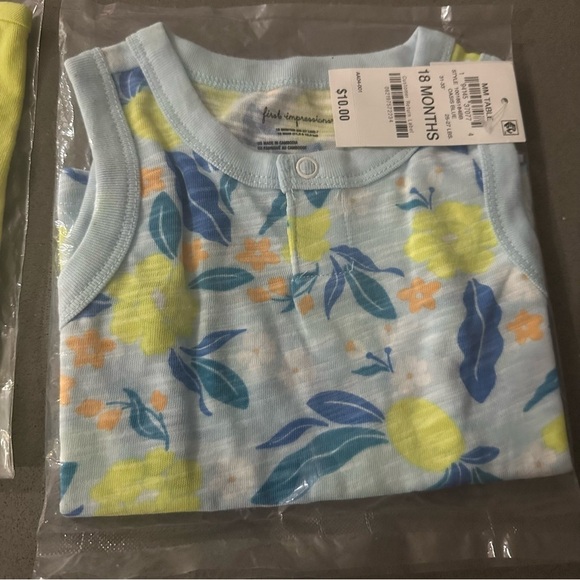 First Impressions Tank Top and T-shirt - Boys 18 Months - Picture 7 of 7